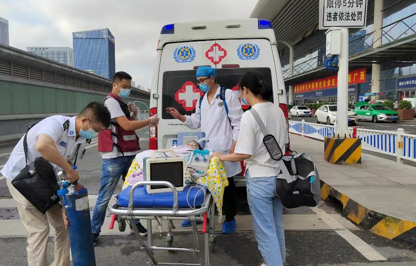 容县救护车出租公司